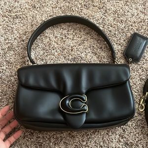 Coach pillow Tabby medium size